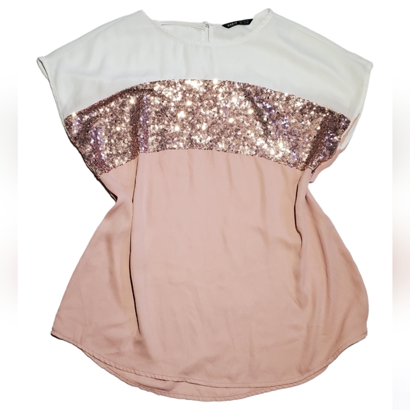 SHEIN Top with sequins. Pink and white color. Size M. - Picture 4 of 8